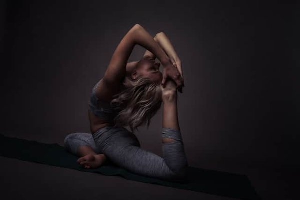 Quelle est la différence entre un collant amincissant et un collant gainant ?